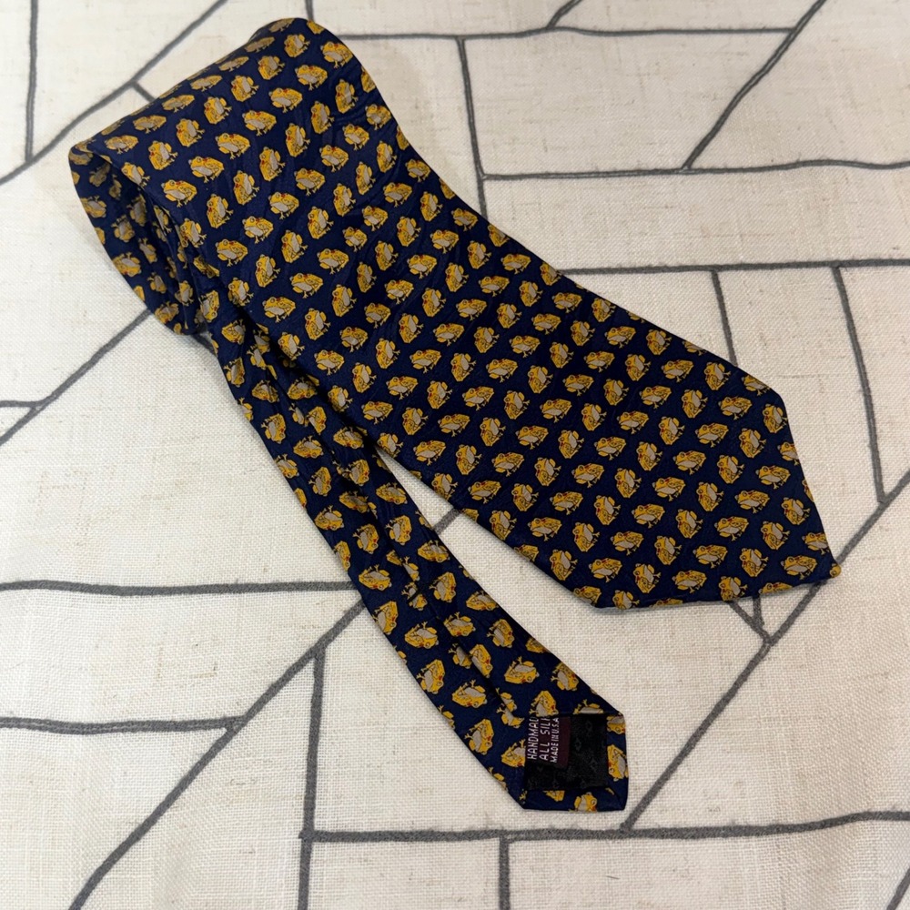 Museum Artifacts Necktie OS Navy Blue Silk Yellow Frog Print Handmade USA